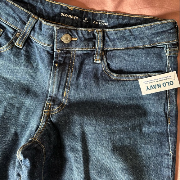 NWT Low-Rise OG Loose Cut-Off Jeans - 6 Petite - Picture 7 of 12